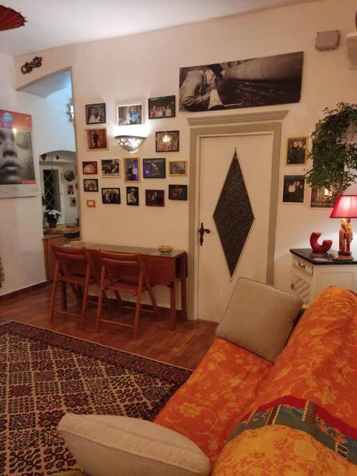 Casa Vacanza-Donnamalia Napoli Centro Storico Villa Luaran gambar